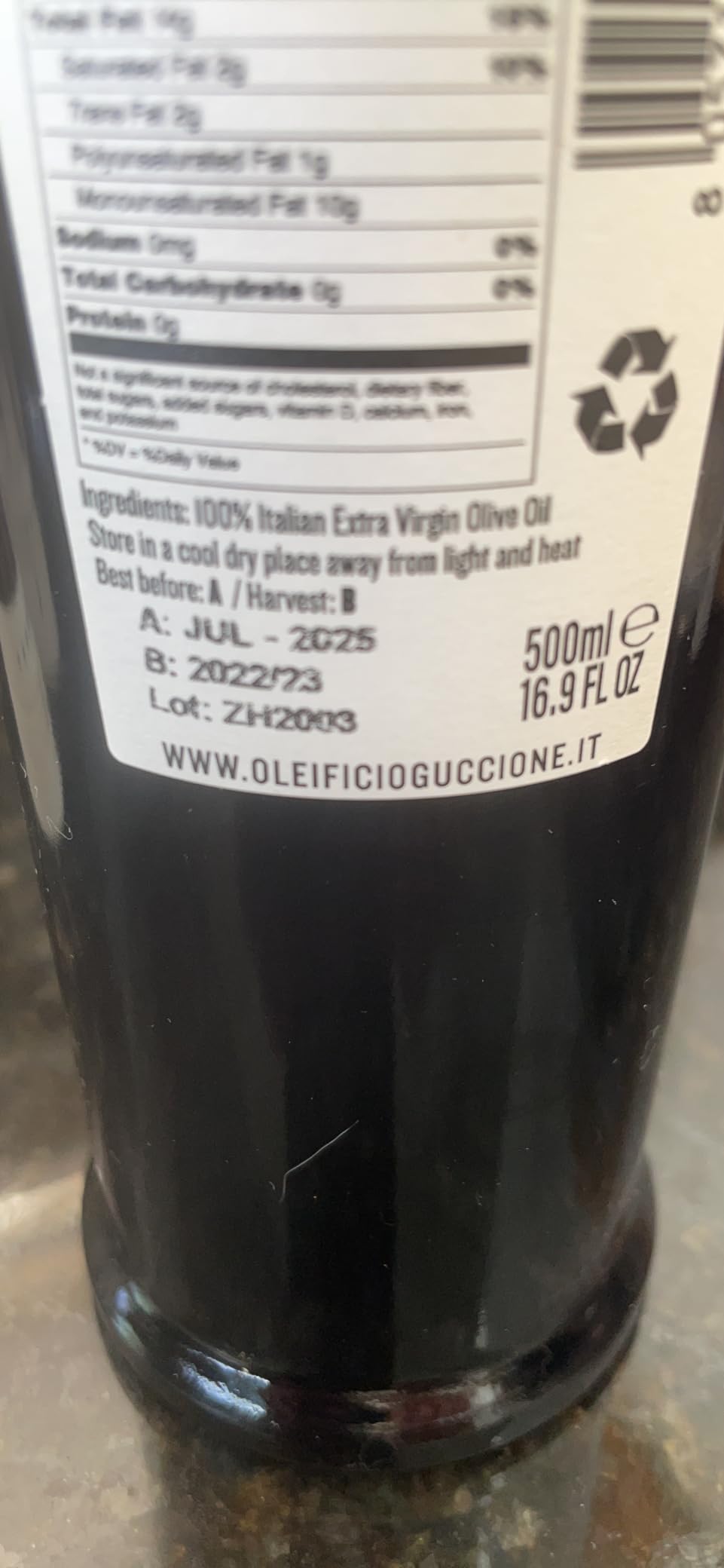 Zahara Extra Virgin Olive Oil from Italy | Sicilian Pure EVOO | Premium Early Harvest Cold Pressed Polyphenol Rich | Multiple Award Winner from Oleificio Guccione | 16.9 fl oz (500ml) Bottle With Beautiful Gift Box customer photo 1