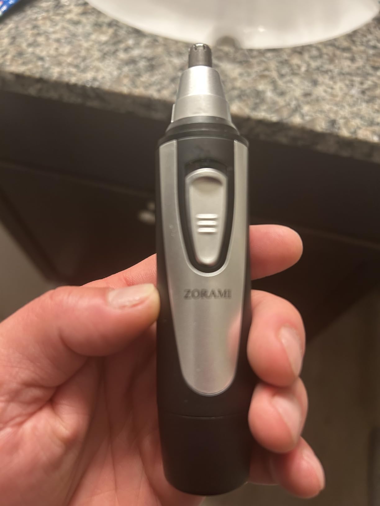 Ear and Nose Hair Trimmer Clipper - 2026 Professional Painless Eyebrow & Facial Hair Trimmer for Men Women,Battery-Operated Trimmer with IPX7 Waterproof,Dual Edge Blades for Easy Cleansing Black customer photo 1