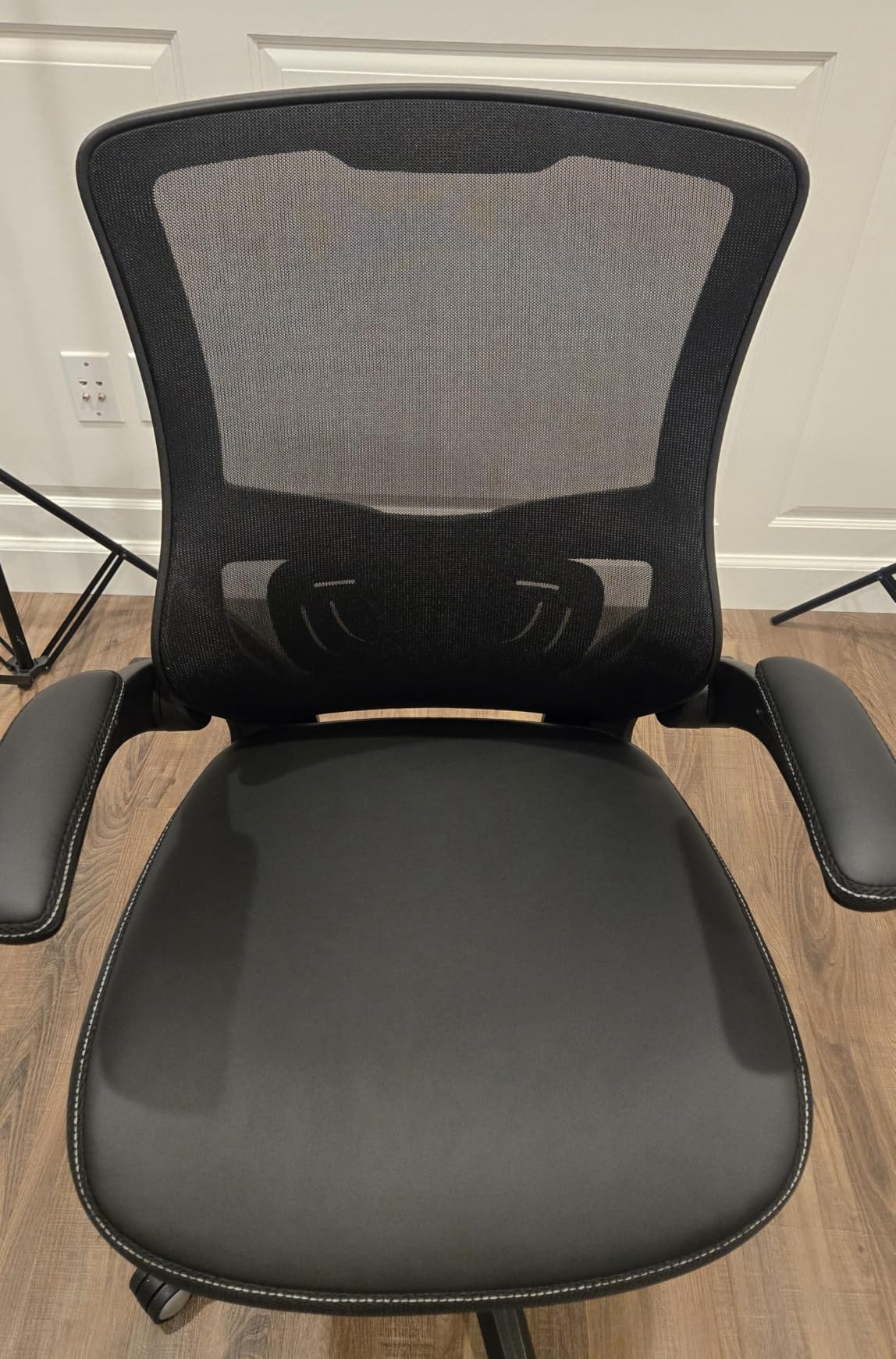Office Chair Ergonomic Desk Chair, Computer PU Leather Home Office Chair, Swivel Mesh Back Adjustable Lumbar Support Flip-up Arms Executive Task Chair customer photo 1