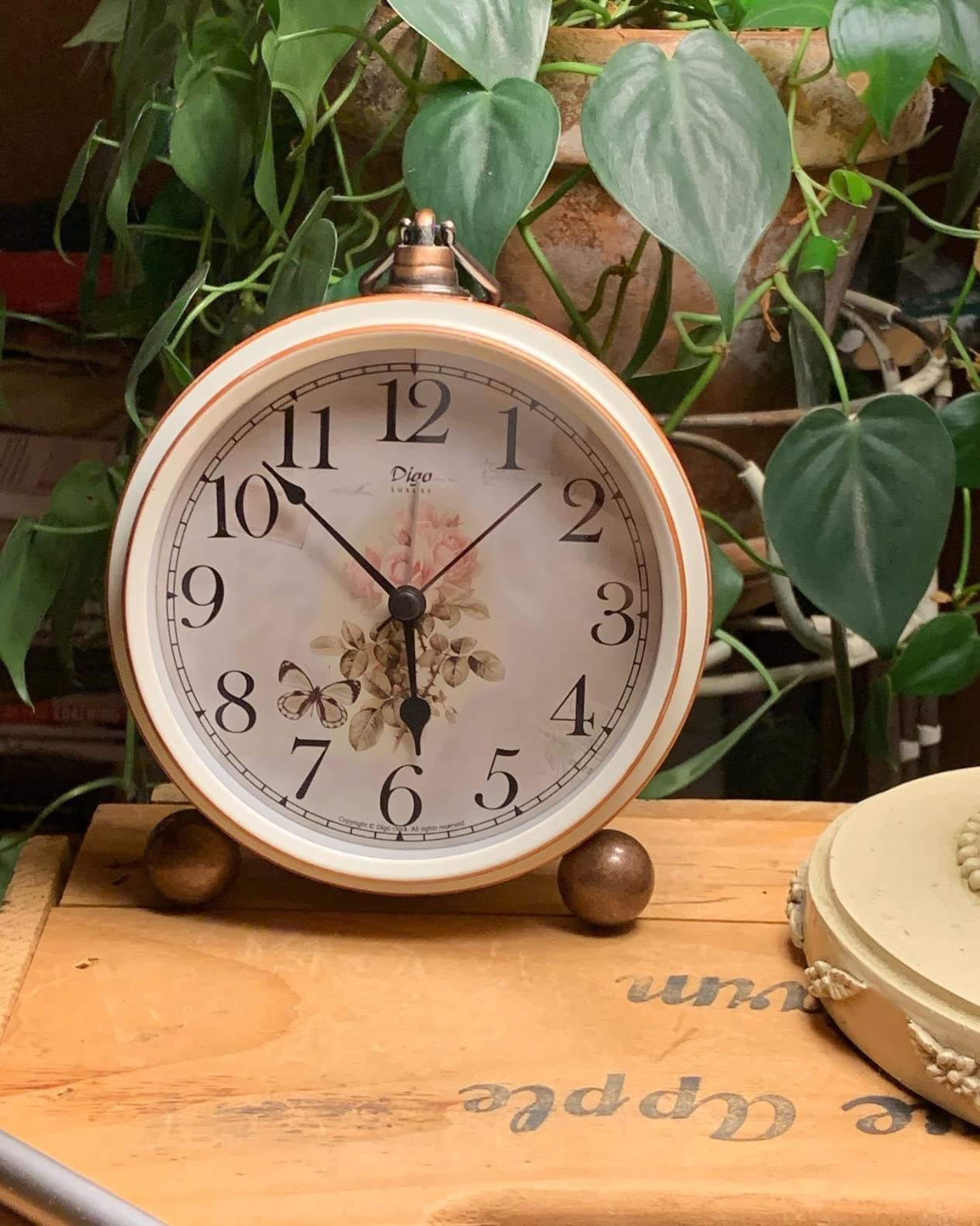 Maxspace Classic Vintage Clock - Elegant and Decorative Analog Clocks,Silent Non-Ticking Clock with Distressed Metal Frame for Office, Living Room or Bedroom customer photo 1