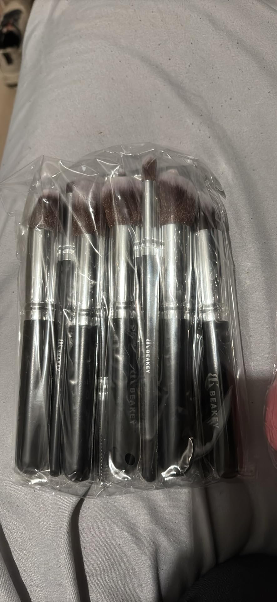 BEAKEY Makeup Brush Set,13 Pcs with Case,10 Brushes and 2 Sponges customer photo 1