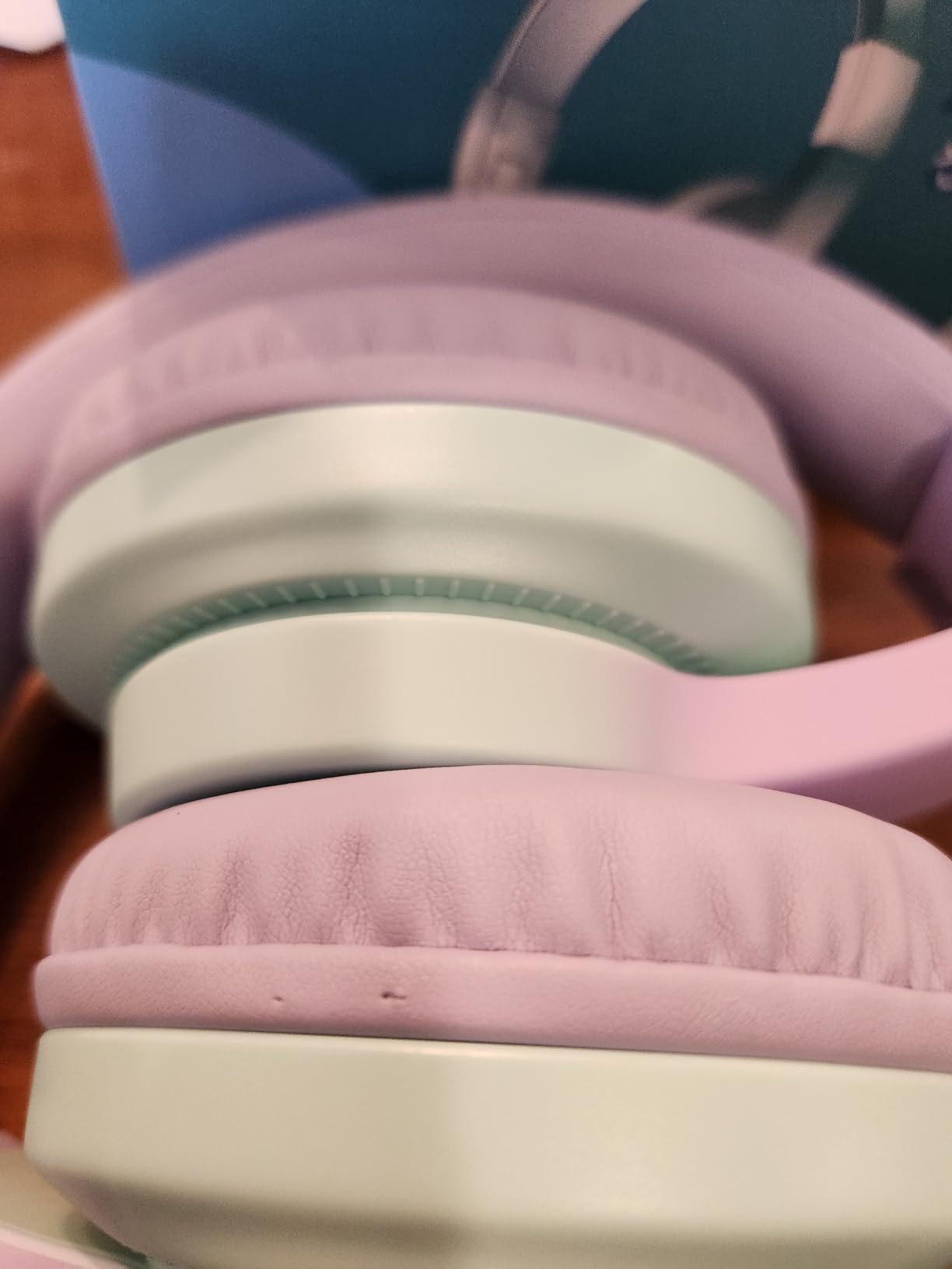 Candy Bila Wired Kids Headphones for School, Over-Ear for Boys Girls customer photo 1