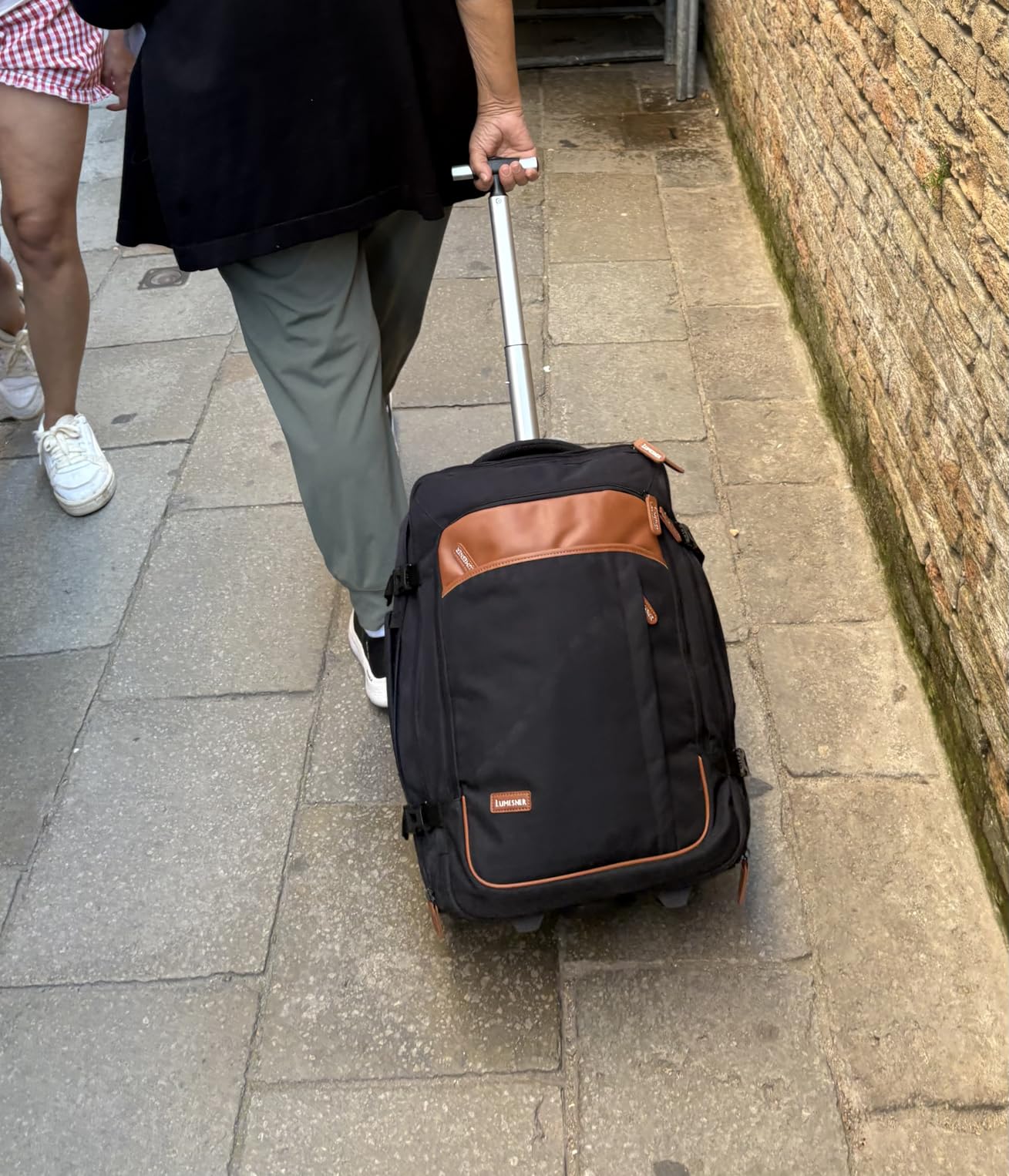 Lumesner 40L Expandable Carry On Travel Backpack with 4 Packing Cubes customer photo 1