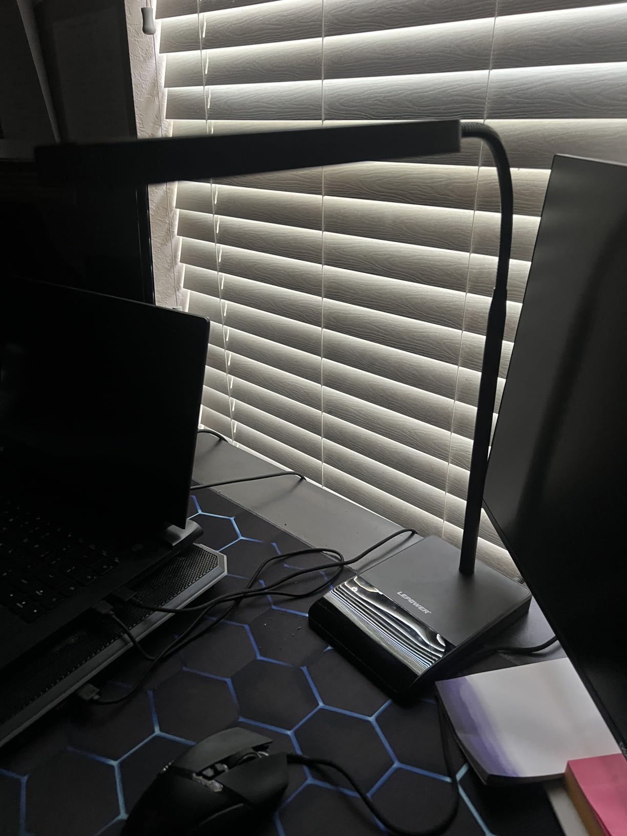 LEPOWER Desk Lamp, 800LM LED for Home Office, True Eye-Caring for Reading | 50 Lighting Modes, 2X Wider Panel, 360° Flexible Gooseneck, Touch Control, 12W Bright Table Lamp for Dorm, Bedroom, Study customer photo 1