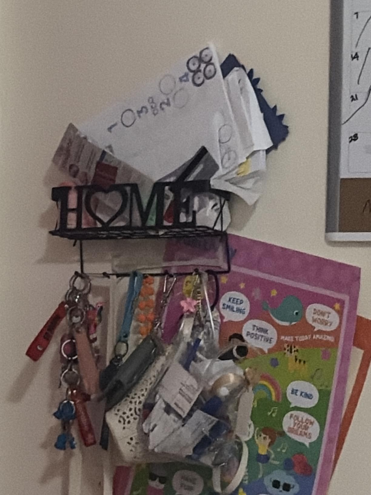 Key Holder for Wall - Key Rack with 5 Key Hooks, 11.02