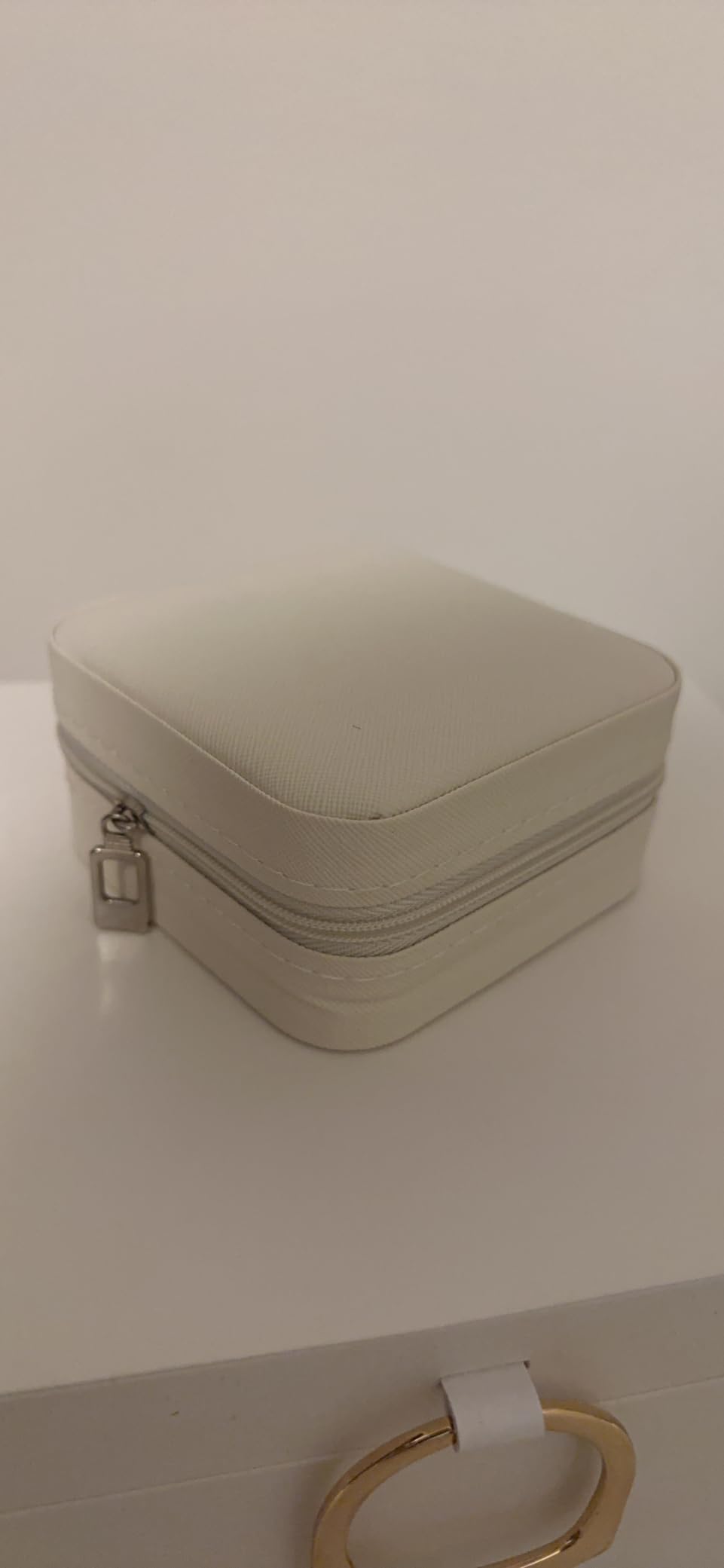 MFXIP Travel Jewelry Case Small Jewelry Box Jewelry Organizer Storage Case Portable PU Leather Mini Jewelry Travel Case for Girls Womens Earring, Necklace, Rings,Bracelets customer photo 2