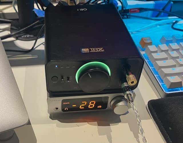 FiiO K7 Full Balanced HiFi DAC Headphone Amplifier AK4493S*2, XMOS XU208 PCM384kHz DSD256,USB/Optical/Coaxial/RCA Inputs, 6.35mm/4.4mm Output customer photo 1