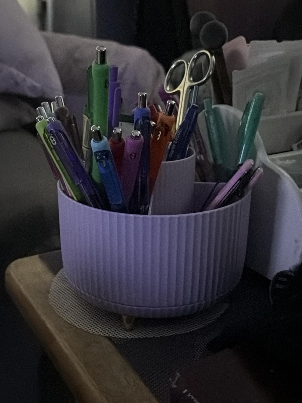 SKYDUE 360 Rotating Plastic Desk Pen Organizer with 5 Slots, Dual-Purpose Art Supply Pencil Cup for Office, School, Home customer photo 2