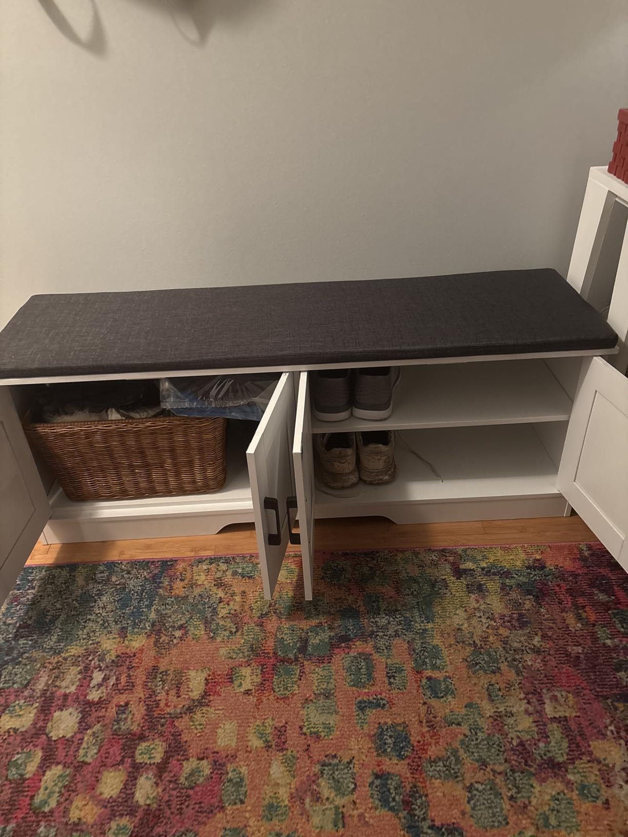 HOMSHO Farmhouse Shoe Storage Bench with 4 Barn Doors & Padded Seat Cushion customer photo 2