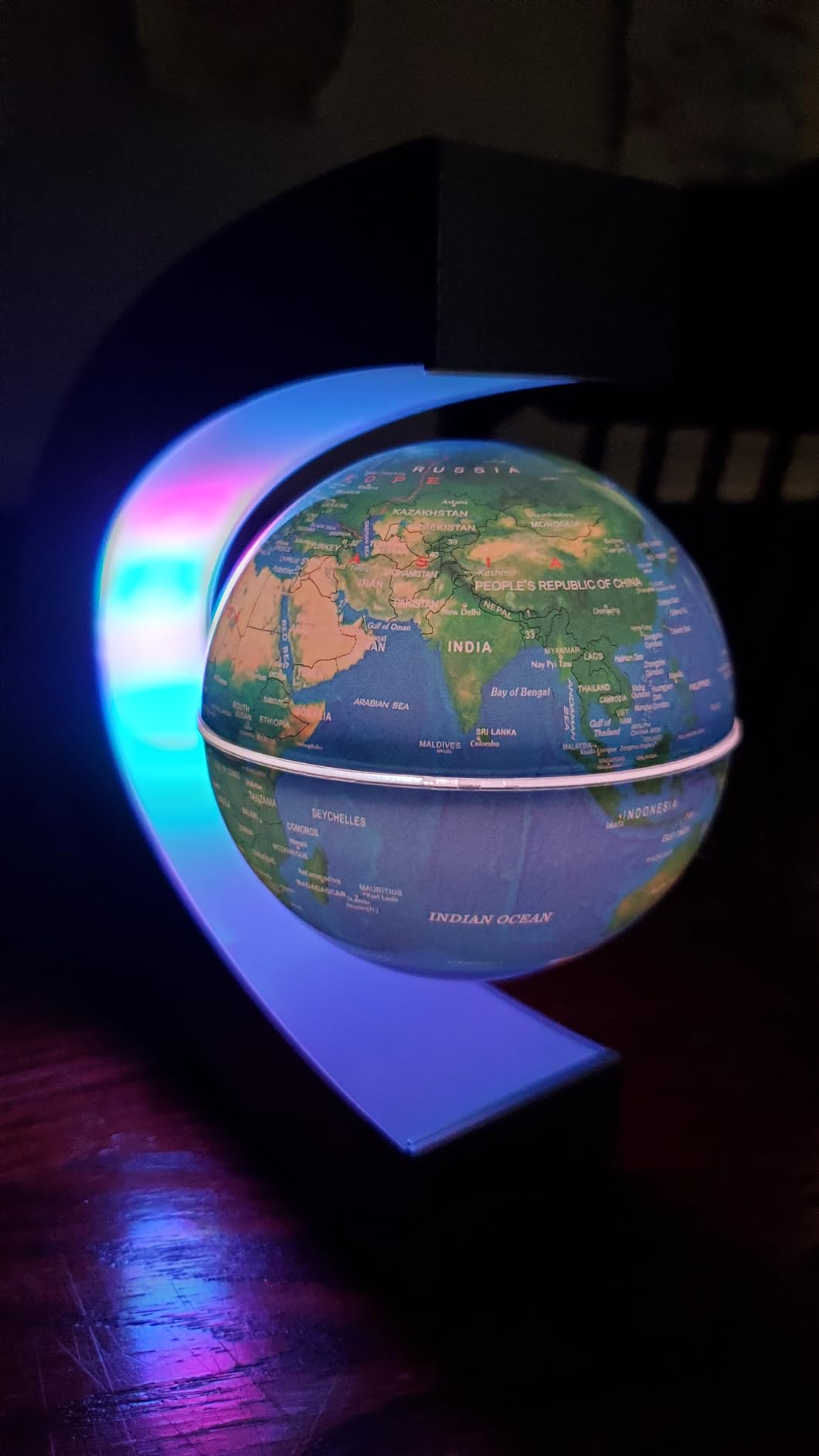 Magnetic Levitating Floating Globe with LED Lights, Cool Tech Gadgets Gifts World Globe Lamp for Men Father Teenage Boys Girls, Birthday Gifts Office Home Desk Decor Display customer photo 2