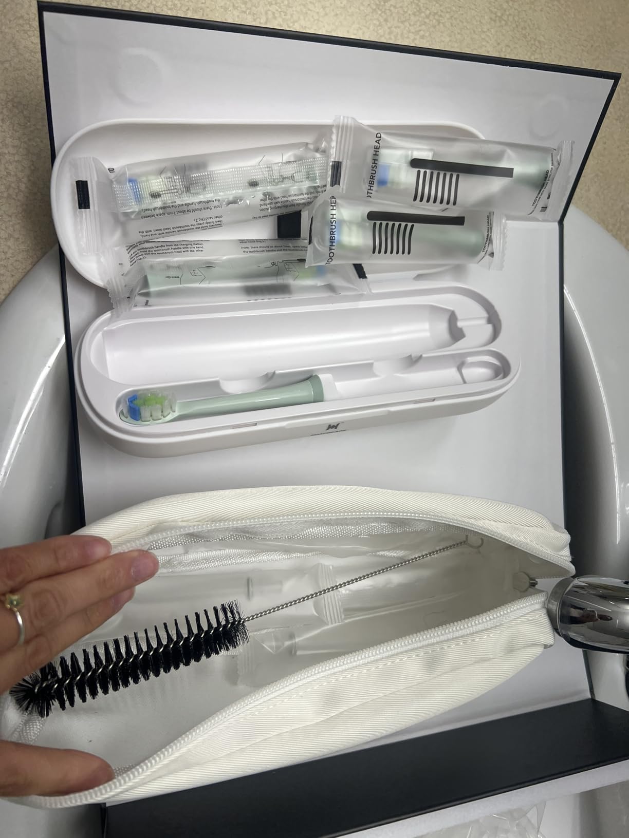 2-1 Oral Clean Kit- Water Dental flosser & Electric Toothbrush Combo- Brushing & Flossing- for Teeth Cleaning and Gum Health (Black) customer photo 2