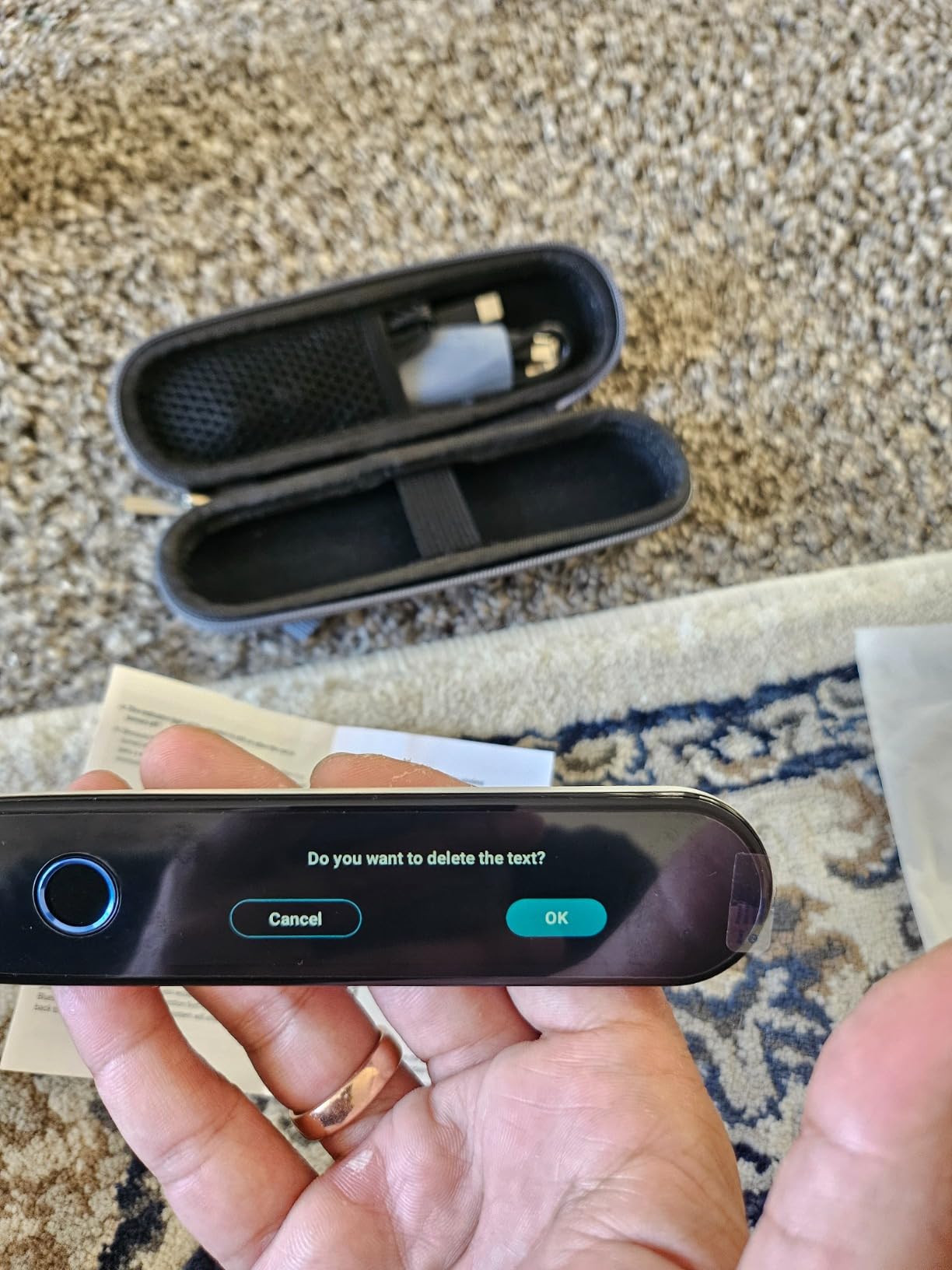 IRISPen Reader 8 Black Reading Pen with OCR and Text-to-Speech, 5 OCR Languages, Ideal for Dyslexia Support and Language Learning, Includes Headphones, Travel Case and Readiris PDF customer photo 1