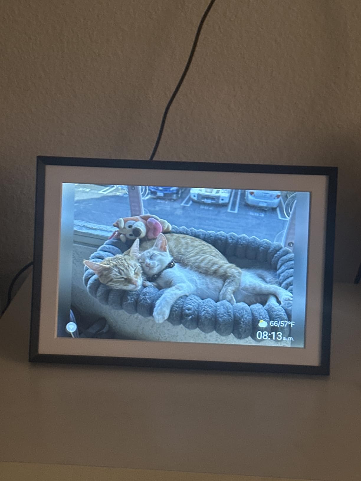 Euphro 15.6'' Digital Picture Frame with 1920x1080 IPS Touch Screen, Smart Digital Photo Frame with 32GB Storage, Easy Setup to Share Photos/Videos via Free App customer photo 2