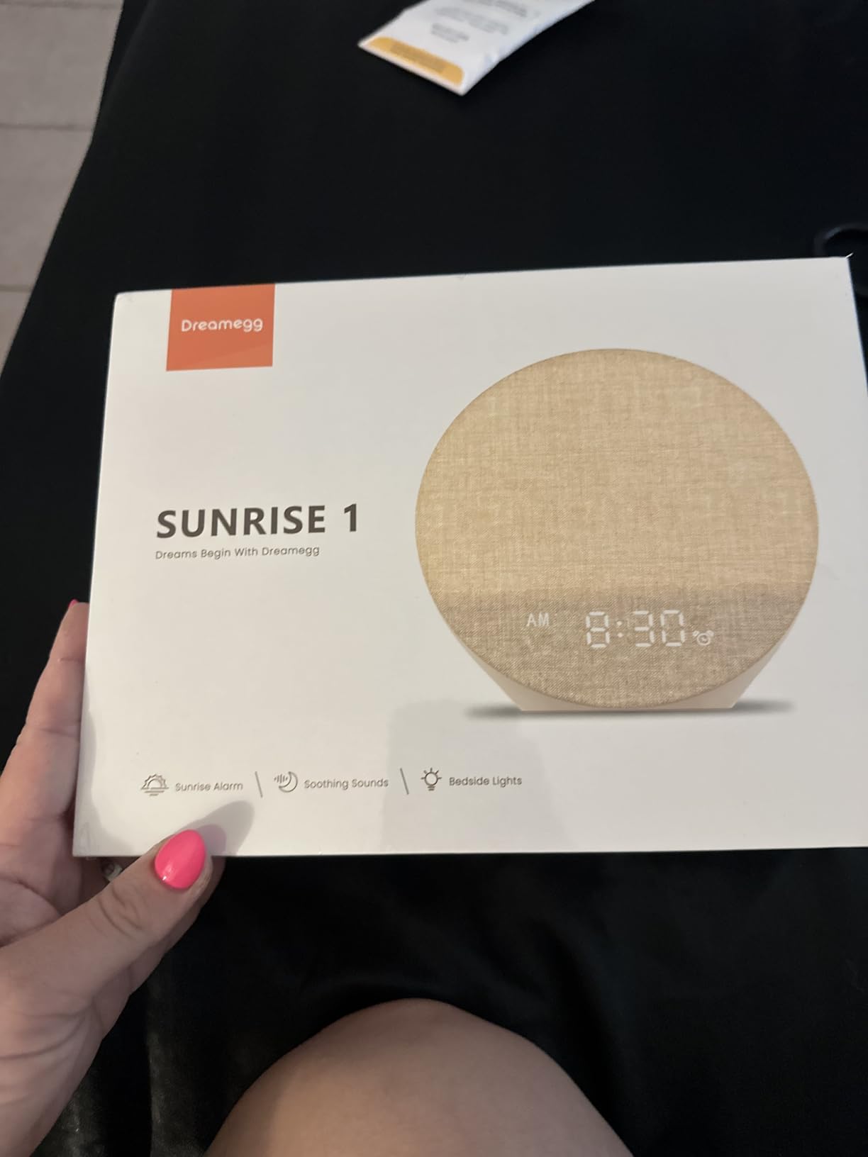 Dreamegg Sunrise Alarm Clock, Natural Wake up Light, White Noise Machine customer photo 2