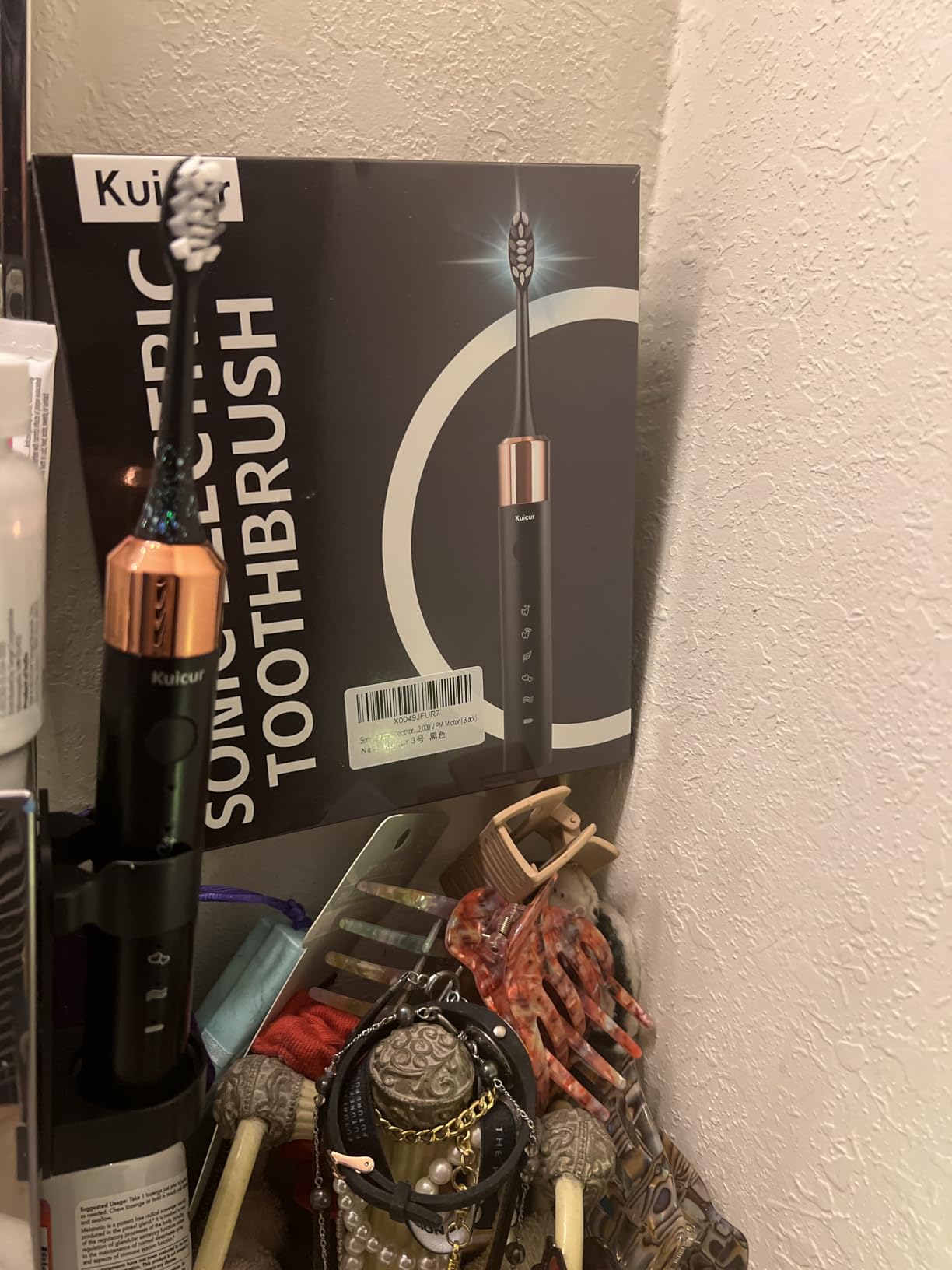 Kuicur Portable Electric Soft Toothbrush with Travel Case, 90-Day Largest Battery Life, 10 Brush Heads, 5 Modes Deep Clean, Ergonomically-Designed for Enhanced Comfort - Ideal Gift for Adults & Kids customer photo 1