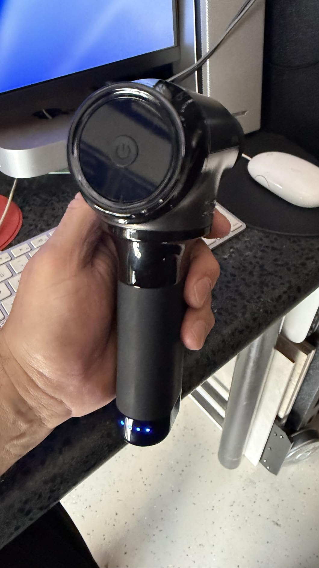 BOB AND BRAD T2 Pro Deep Tissue Massage Gun with Heat & Cold, Percussion customer photo 2
