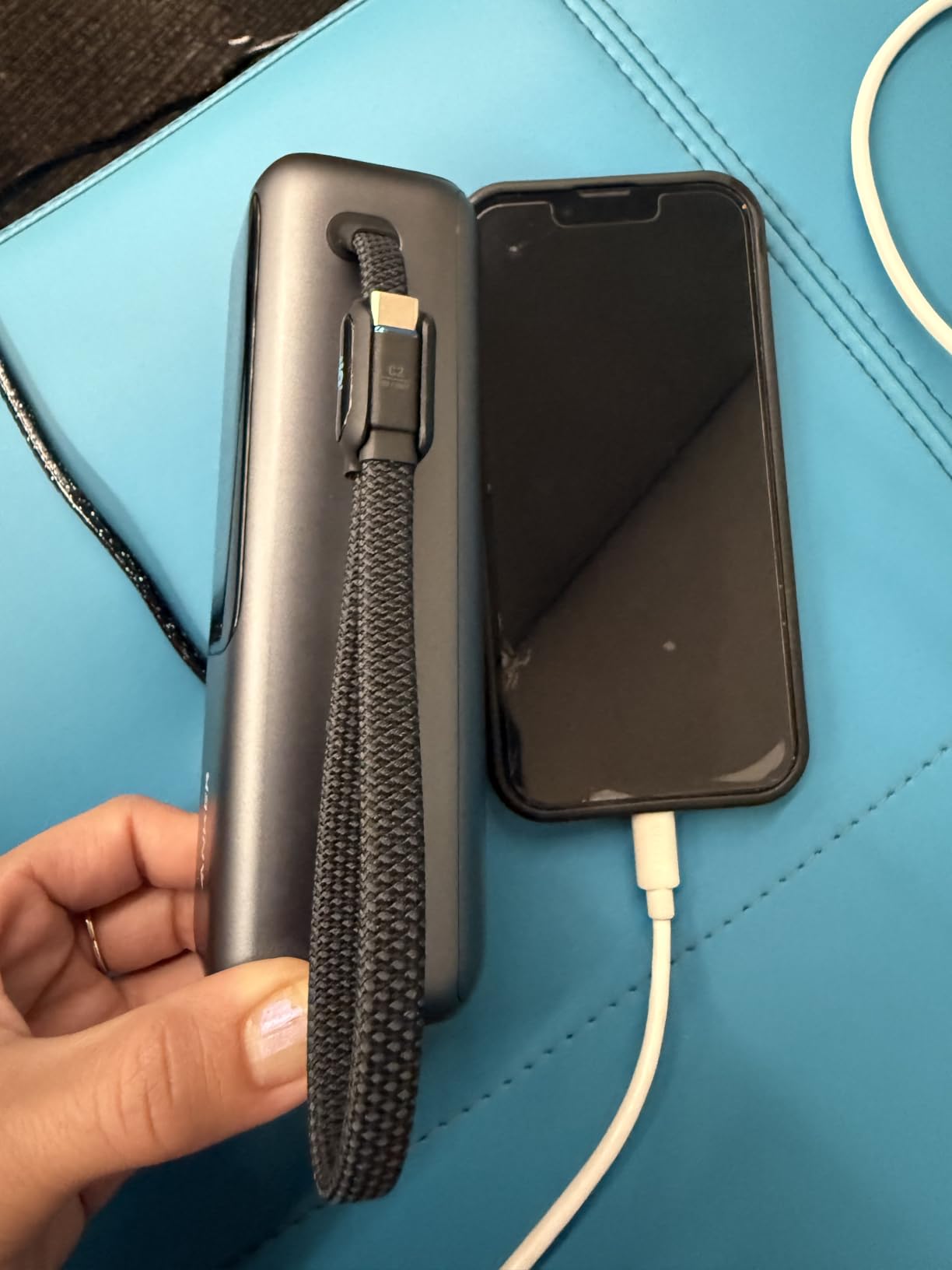 Anker Laptop Power Bank, 25,000mAh Travel Essential with 165W Total Output customer photo 2