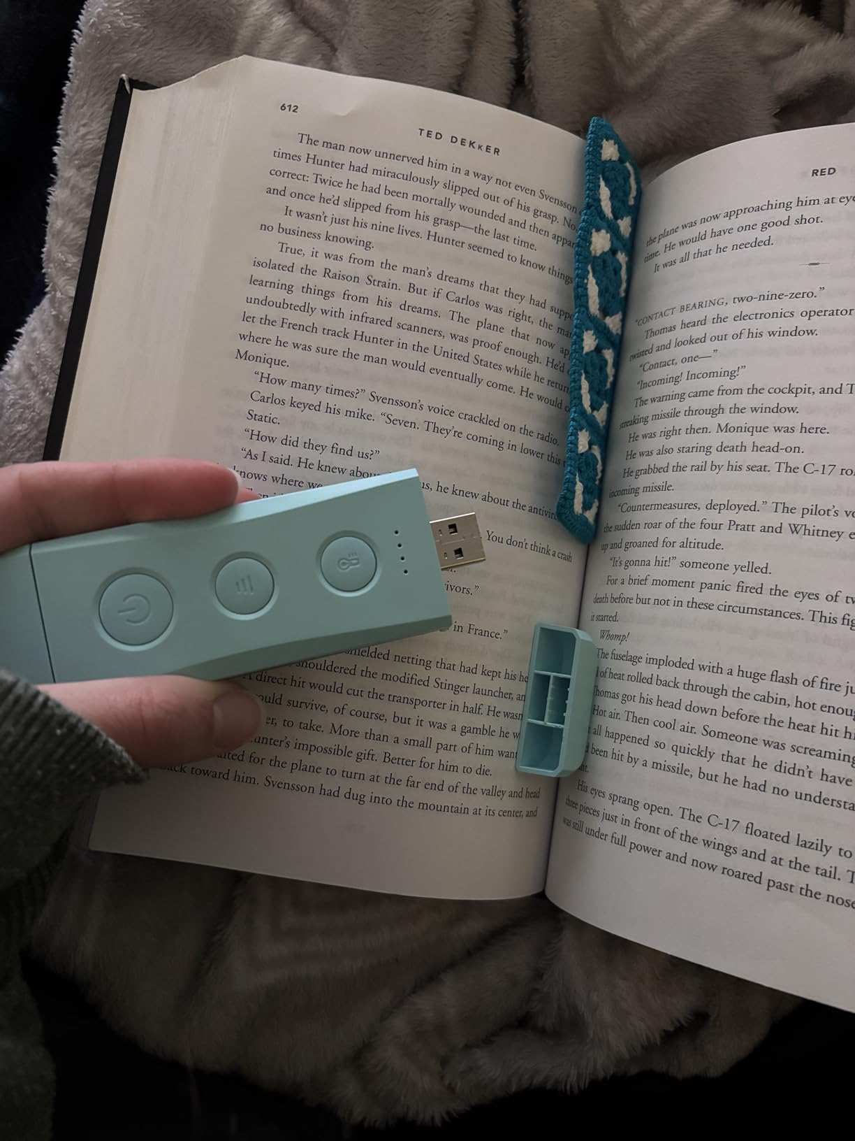Glocusent USB Rechargeable Book Light, Portable Clip-on LED Reading Light customer photo 2