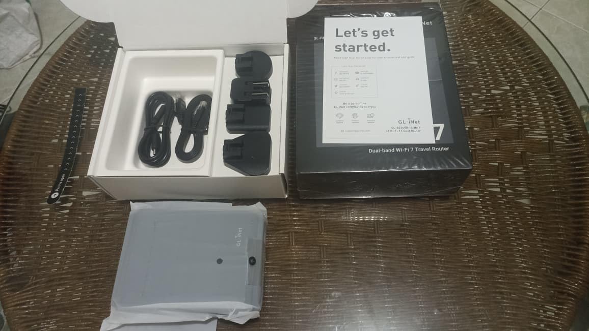 GL.iNet GL-BE3600 Slate 7 Wi-Fi 7 Travel Router Touchscreen 2.5G customer photo 1