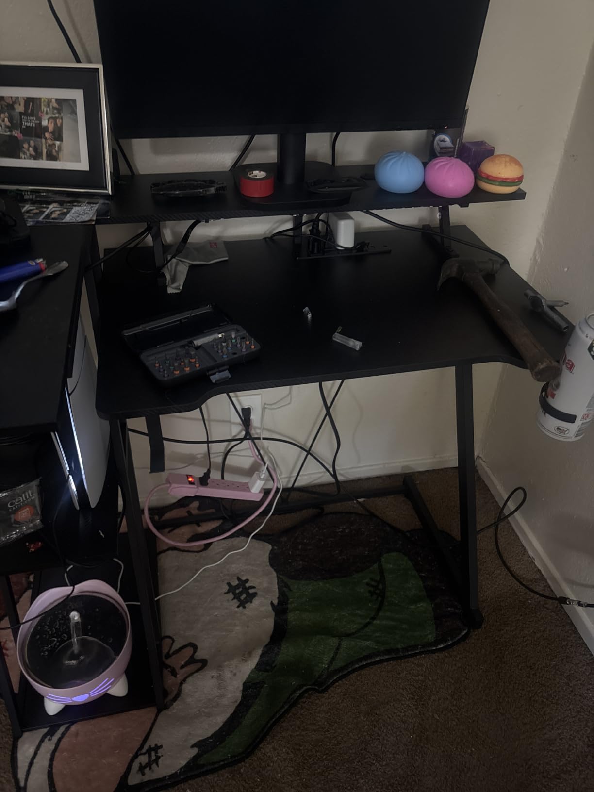 Korfile 40 Inch Gaming Desk with Power Outlet, LED, Carbon Fiber Black customer photo 2