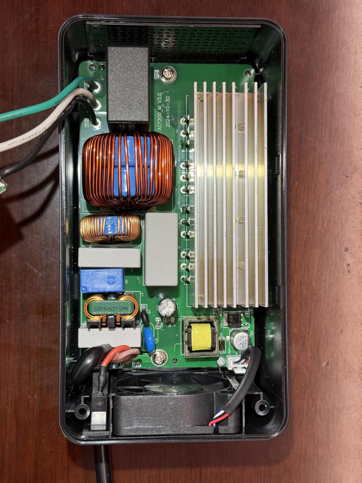 1600W 220V to 110V Converter, Power Any 110–120V U.S. Appliance in 220–250V customer photo 1