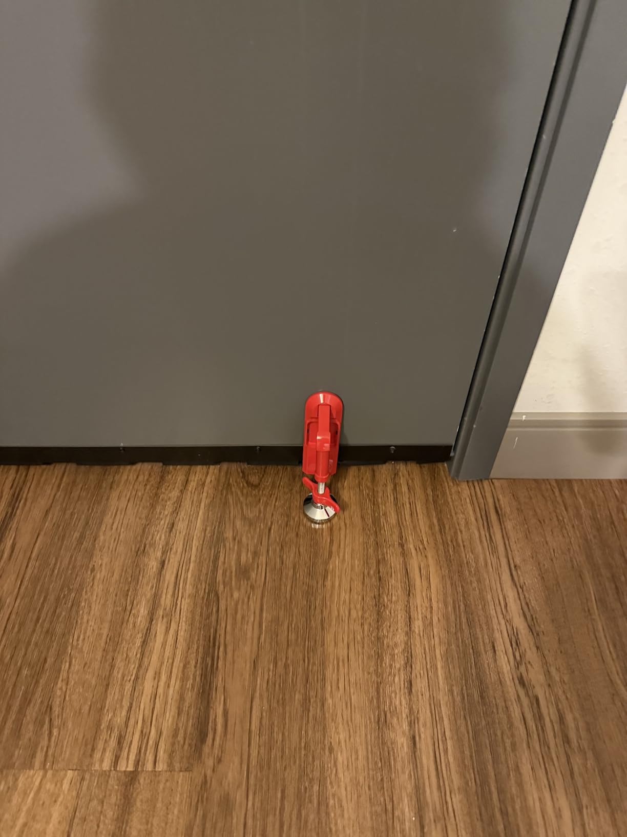Portable Alarm Door Stopper, Portable Door Jammer, Travel Anti Theft Door Blocker, No Drill Door Stoppers Security for Home, Apartment, Office, Hotel, Travel, Portable Door Lock for Women, Children customer photo 1