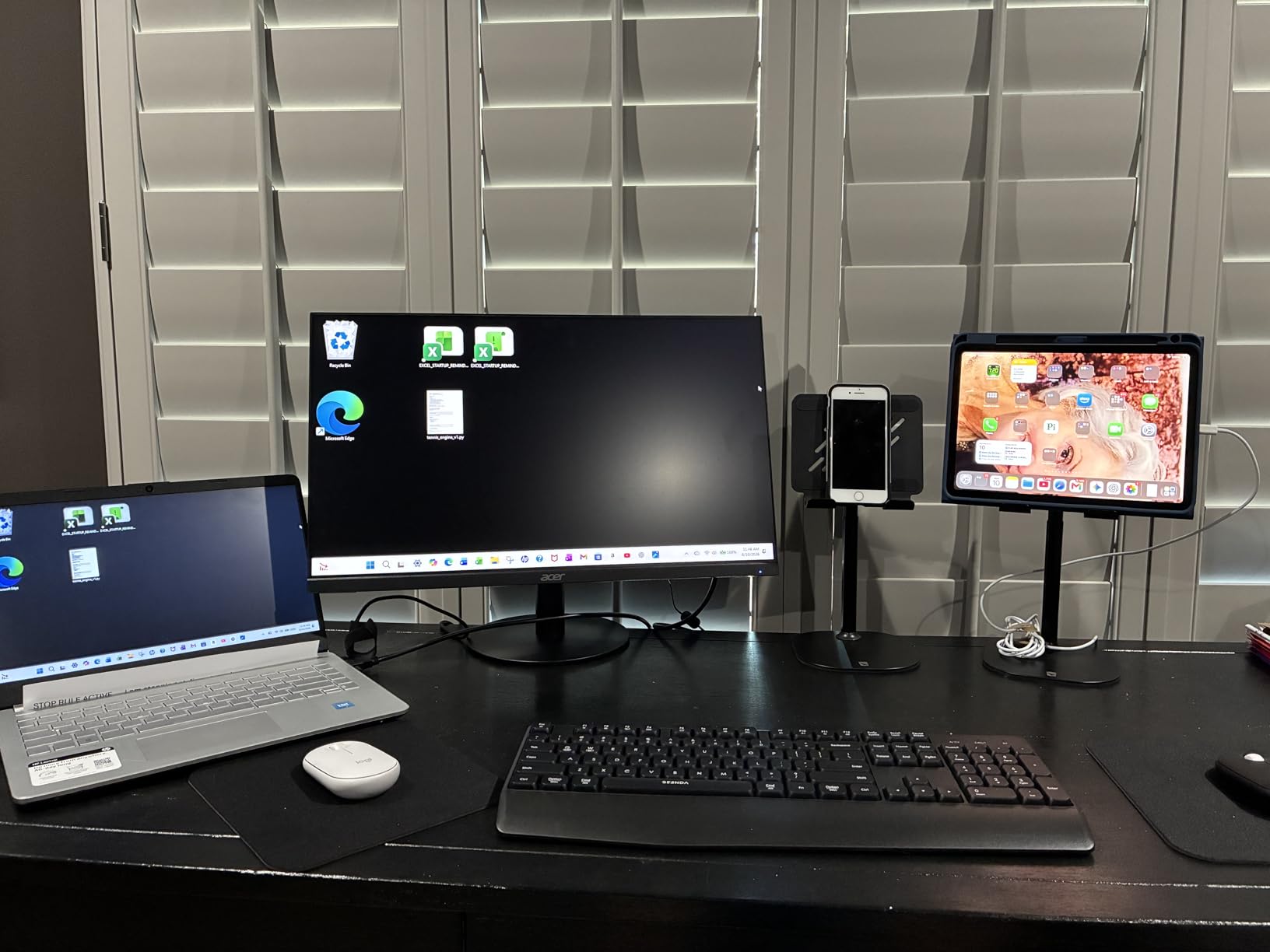 COOPER TabHolder Tablet Holder, iPad Stand for Desk, Portable Monitor Stand customer photo 1