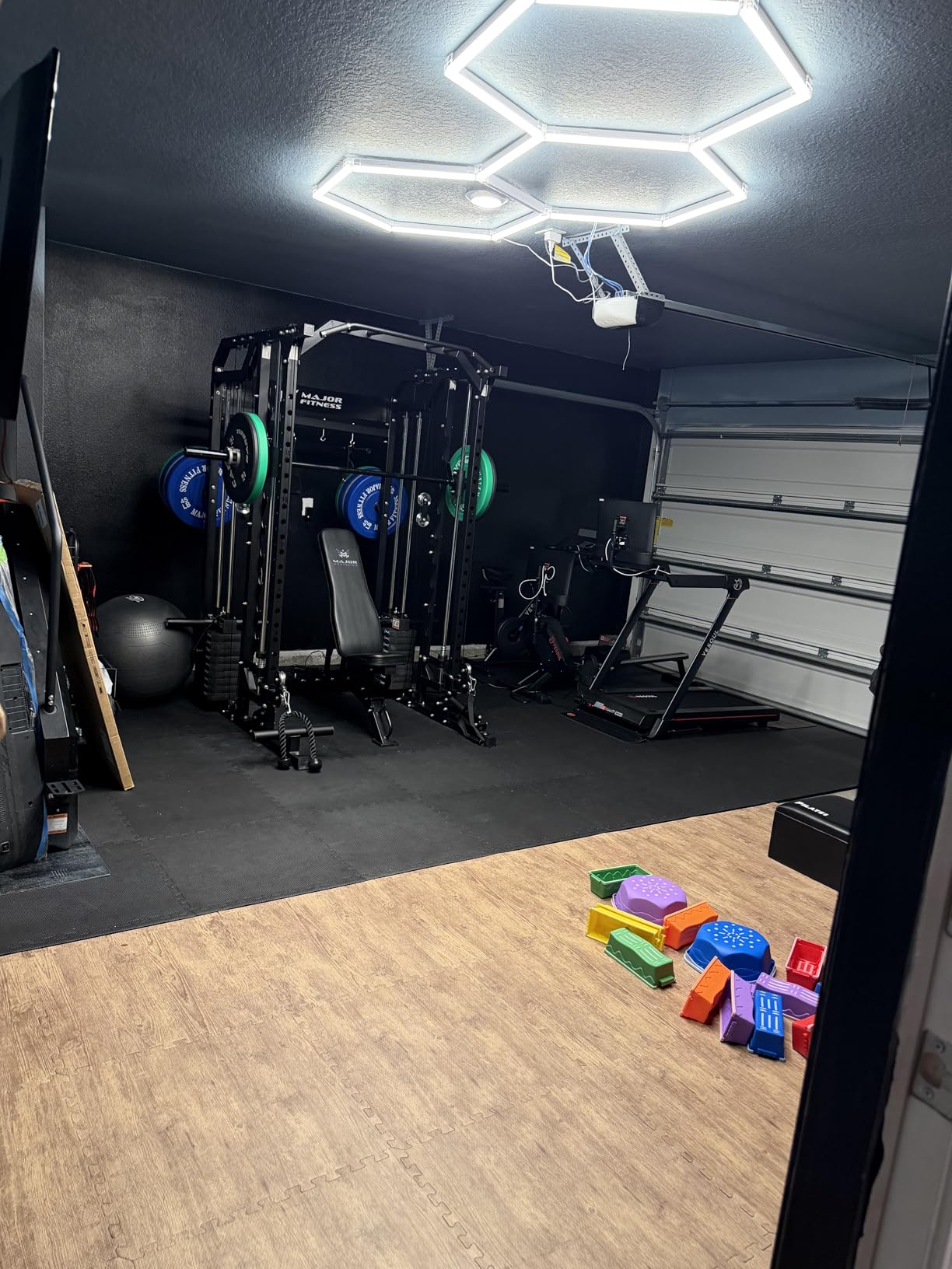 Major Fitness Drone2 Advanced Training Smith Machine – All-in-One Home Gym Squat Rack with Aluminum Pulley Set, Weight Bar, Dual LAT Pull-Down Systems & Cable Crossover Machine for Full-Body Workouts customer photo 1