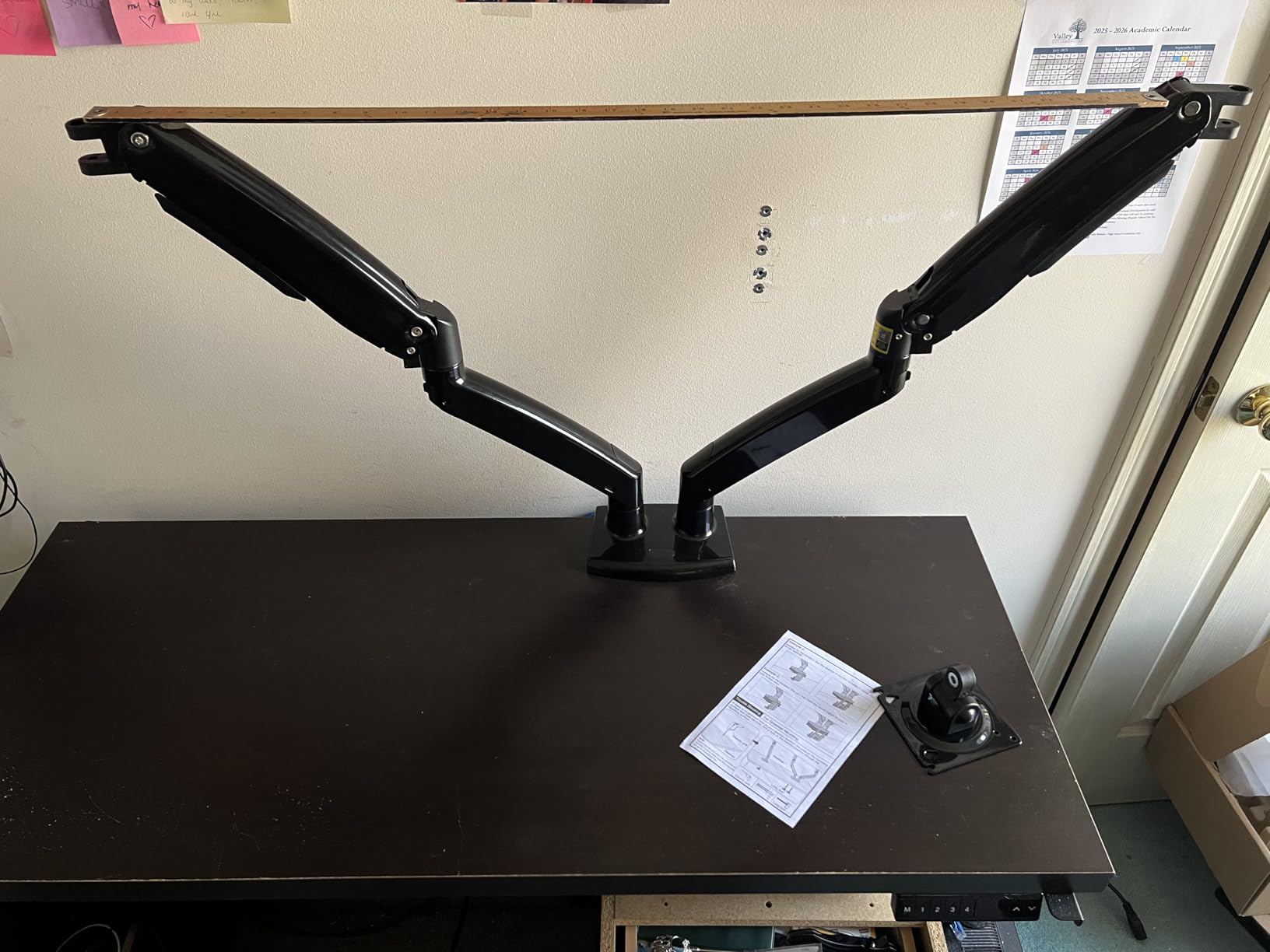 ErGear Dual Monitor Arm, Full Adjustable Monitor Mount for 13–32″ Screens, Fast Install Computer Monitor Stand with Tool-Free VESA Mount, Max Load 19.8 lbs, Max VESA 100x100mm customer photo 1