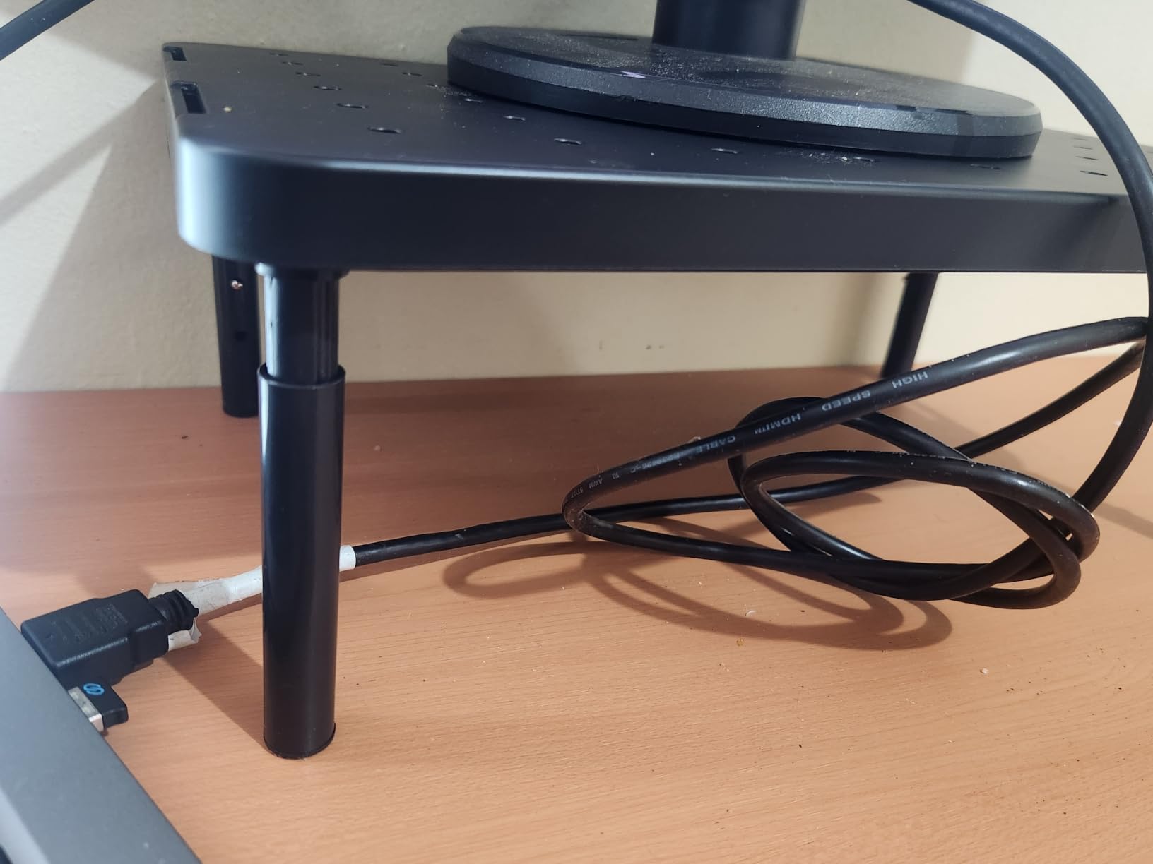 WALI Computer Monitor Stand for Desk, Adjustable Laptop Riser, up to 44 lbs customer photo 1