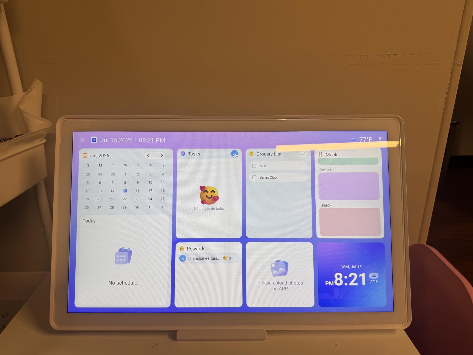 Mezed 21.5 Inch Digital Calendar, Touchscreen Wall‑Mount, White customer photo 2