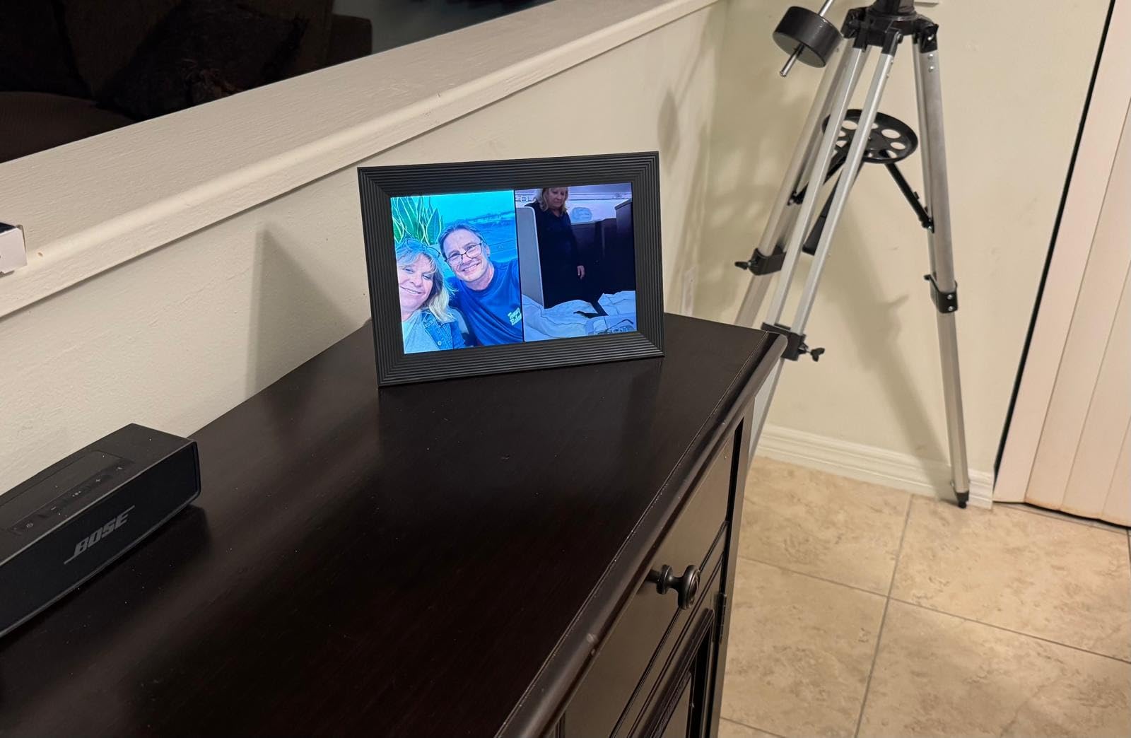 Aura Digital HD Picture Frame, Best Frame for Gifting, (10