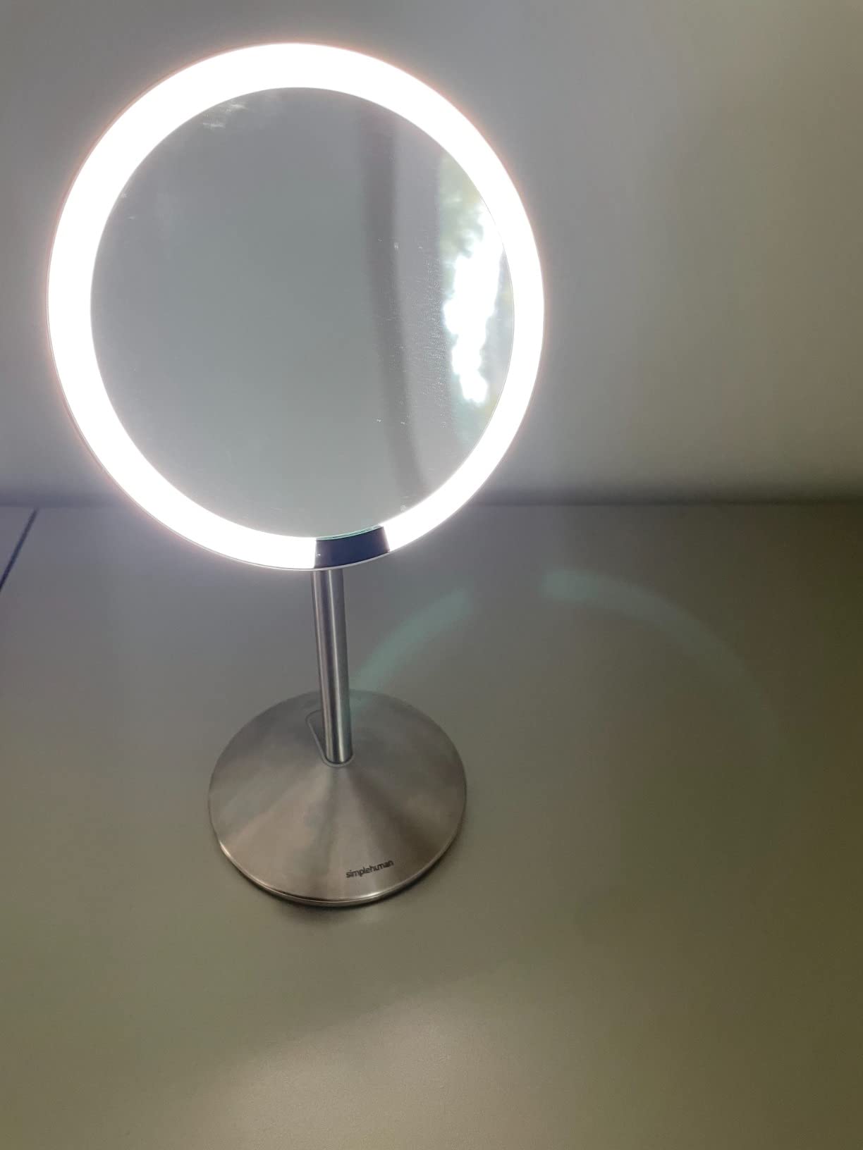 simplehuman Sensor Mirror Fold, 5'' with 10X Magnification, Round Rechargeable Travel Makeup Mirror, Tru-Lux® Full-Spectrum Light, Adjustable Brightness & Height, Brushed Stainless Steel customer photo 2