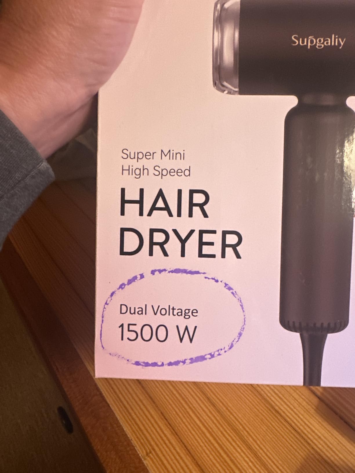 Dual Voltage Travel Hair Dryer, High-Speed Ionic Blow Dryer customer photo 1