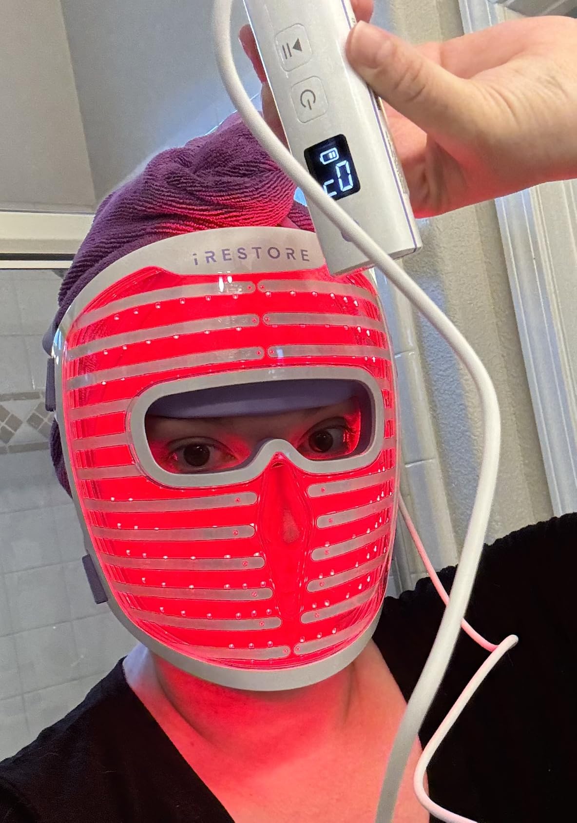 iRestore Face Mask Pro, 8-Wavelength Red Light Therapy for Face, 800 Diodes customer photo 2