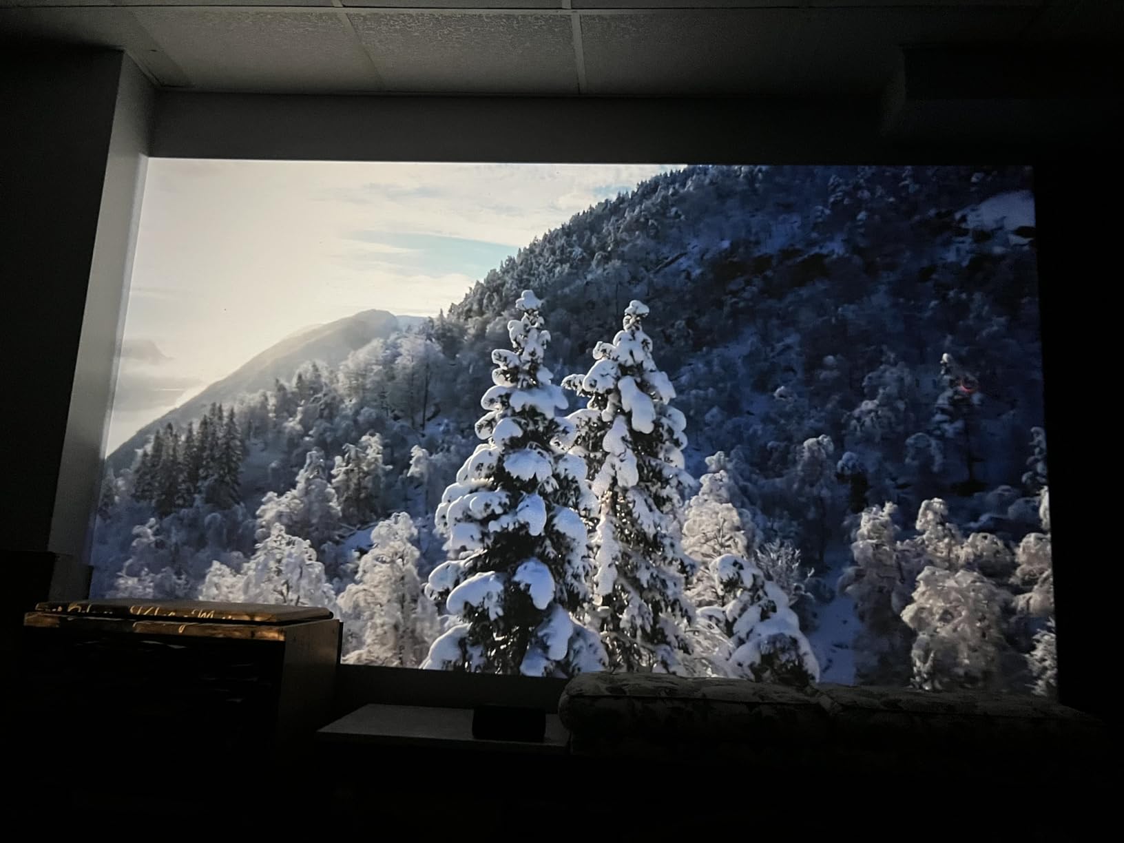 Mini Movie Projector with Wired Screen Mirroring, Support HDMI USB Type-C customer photo 2
